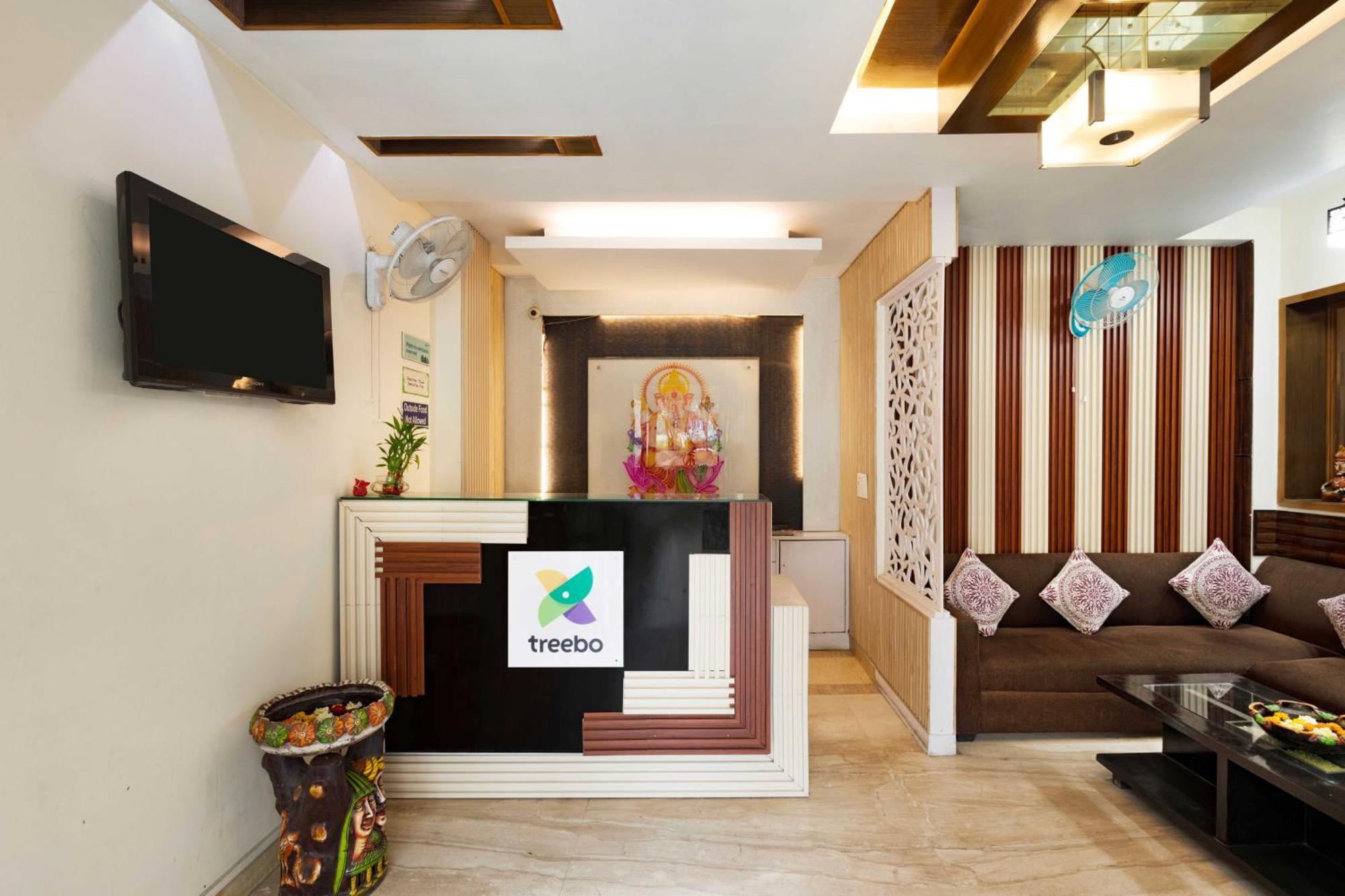 Treebo White Castle, Gurgaon Hotel Buitenkant foto